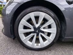 Tesla Model 3 facelift standard range rear drive upgraded version 3D1 - фото 18