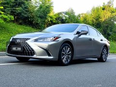 Lexus ES 2022 300h Excellence Edition - фото 1