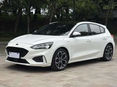 Lynk & Co Focus 2021 Hatchback EcoBoost 180 Automatic ST Line - фото 2