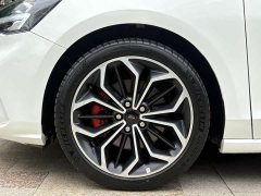 Lynk & Co Focus 2021 Hatchback EcoBoost 180 Automatic ST Line - фото 9