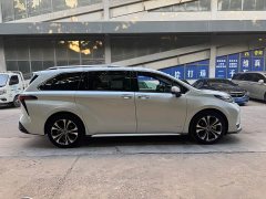 Lynk & Co Grevia 2.5L Hybrid Premium PLUS Edition - фото 3