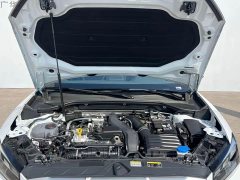 Audi Q2L 2025 35TFSI fashionable and dynamic - фото 6