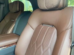 Hongqi Golden Sunflower Guoyao 2022 4.0T Monarch Flagship Edition 4 seats - фото 15