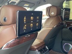 Hongqi Golden Sunflower Guoyao 2022 4.0T Monarch Flagship Edition 4 seats - фото 17