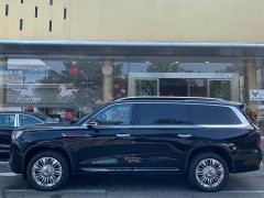 Hongqi Golden Sunflower Guoyao 2022 4.0T Monarch Flagship Edition 4 seats - фото 5