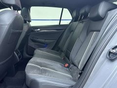Volkswagen Golf 2023 280TSI DSG R-Line - фото 9