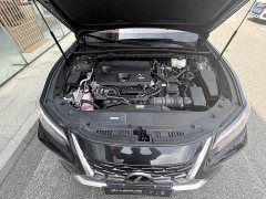 Lexus ES 300h Premium Edition - фото 15