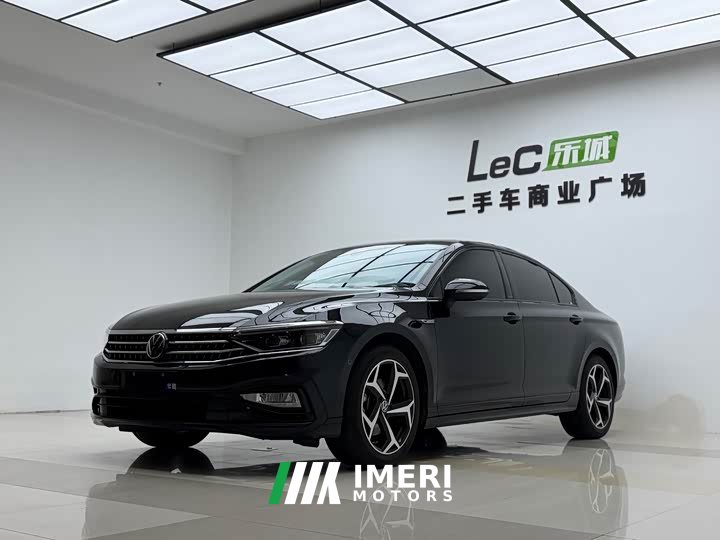 Volkswagen Magotan 2023 2 million commemorative edition 380TSI DSG flagship - автомобиль из Китая