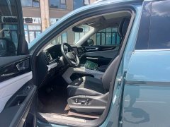 Lexus Touron 530 V6 four-wheel drive flagship version - фото 6