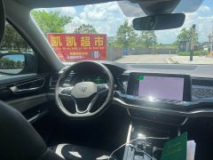Lexus Touron 530 V6 four-wheel drive flagship version - фото 9