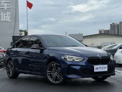 BMW 1 Series facelift 125i M Sports Night Edition - фото 3