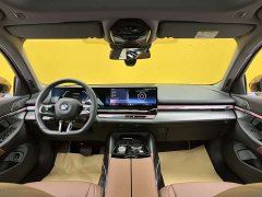 BMW 5 Series 530Li Leading M Sports Package - фото 14