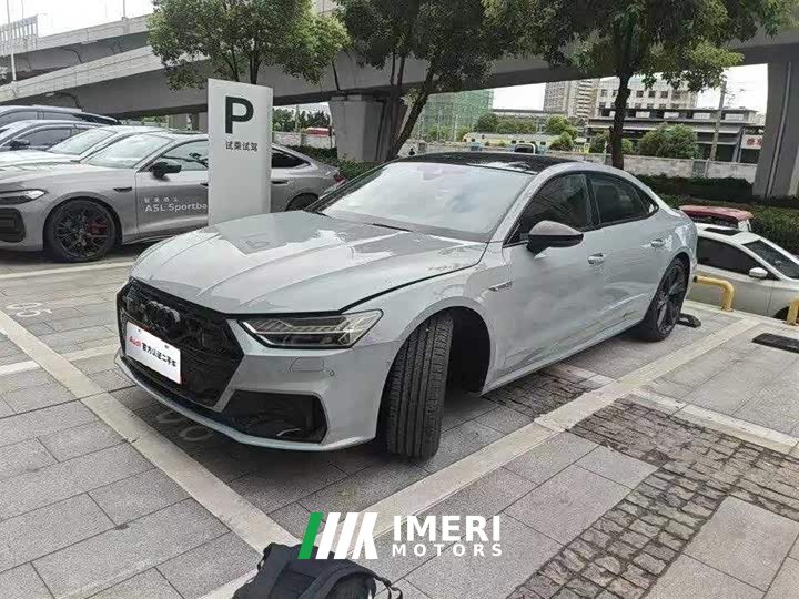 Audi A7L 2024 45 TFSI quattro RS package racing version - автомобиль из Китая