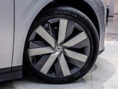 Li Auto Ideal i6 two-wheel drive standard version - фото 9