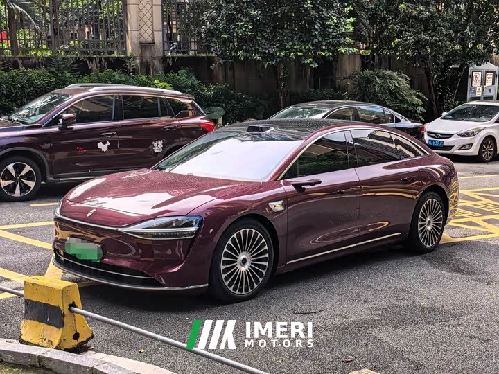 Stelato Xiangjie S9 Extended Range Ultra - автомобиль из Китая