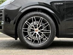 Porsche Cayenne New Energy Cayenne E-Hybrid 2.0T - фото 6