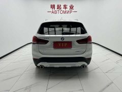BMW X1 sDrive20Li fashionable - фото 10