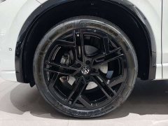 Volkswagen Tiguan L PRO 380TSI four-wheel drive R-Line Zhizun Edition - фото 19