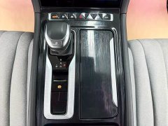 Hongqi H5 1.5T DCT Zhilian Qiyue Edition - фото 18