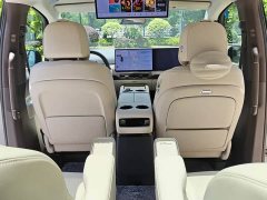 Li Auto Ideal MEGA Ultra - фото 12
