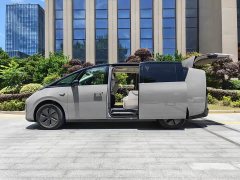 Li Auto Ideal MEGA Ultra - фото 2