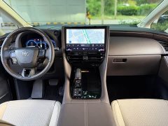 Toyota Wilfa Crown Dual Engine 2.5L Supreme Executive Edition - фото 19