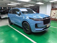 Li Auto ONE Extended-Range 6-Seater - фото 1