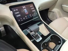 Li Auto ONE Extended-Range 6-Seater - фото 8
