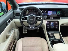 Li Auto ONE Extended-Range 6-Seater - фото 9