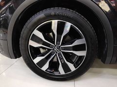 Volkswagen Tiguan L 330TSI automatic two-wheel drive R-Line version - фото 9