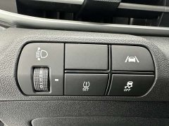 Lexus Elantra 2022 1.5L CVT LUX Premium Edition - фото 14