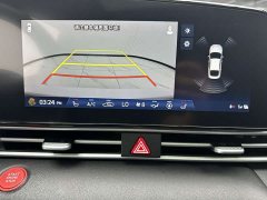 Lexus Elantra 2022 1.5L CVT LUX Premium Edition - фото 17