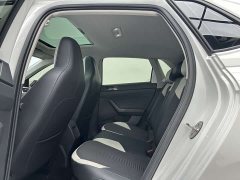 Volkswagen 2021 Volkswagen Polo Plus 1.5L Automatic Tech Edition - фото 6