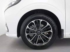 Lexus Roewe iMAX8 400TGI Supreme Series Honor Edition - фото 17