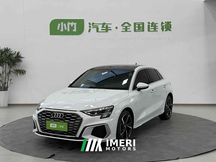 Audi A3 Sportback 35 TFSI stylish and sporty - автомобиль из Китая