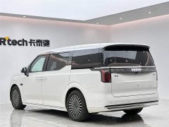 Zeekr 009 2024 seven-seat aisle version four-wheel drive 108kWh - фото 3