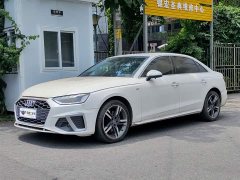 Audi A4L 2020 40 TFSI luxury and dynamic - фото 1