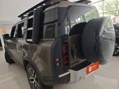 Land Rover Defender 110 P400 Dark Special Edition - фото 5