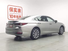 Lexus ES 200 Excellence Edition - фото 2
