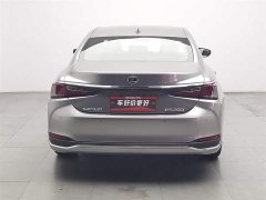 Lexus ES 200 Excellence Edition - фото 4