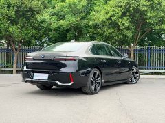 BMW i7 2023 xDrive60L M Sports Package - фото 10