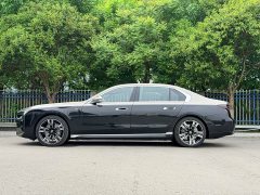 BMW i7 2023 xDrive60L M Sports Package - фото 3
