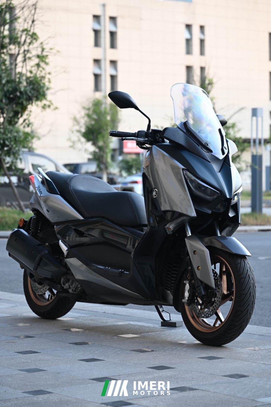 Yamaha XMAX 300 cc - мотоцикл из Китая
