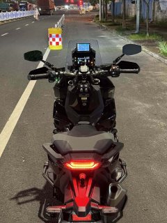 Honda X-ADV 750 - фото 6