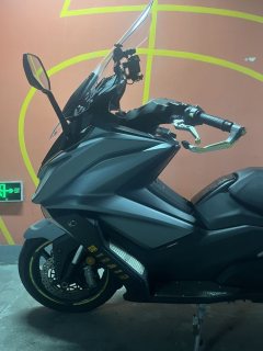 KYMCO AK550 - фото 5