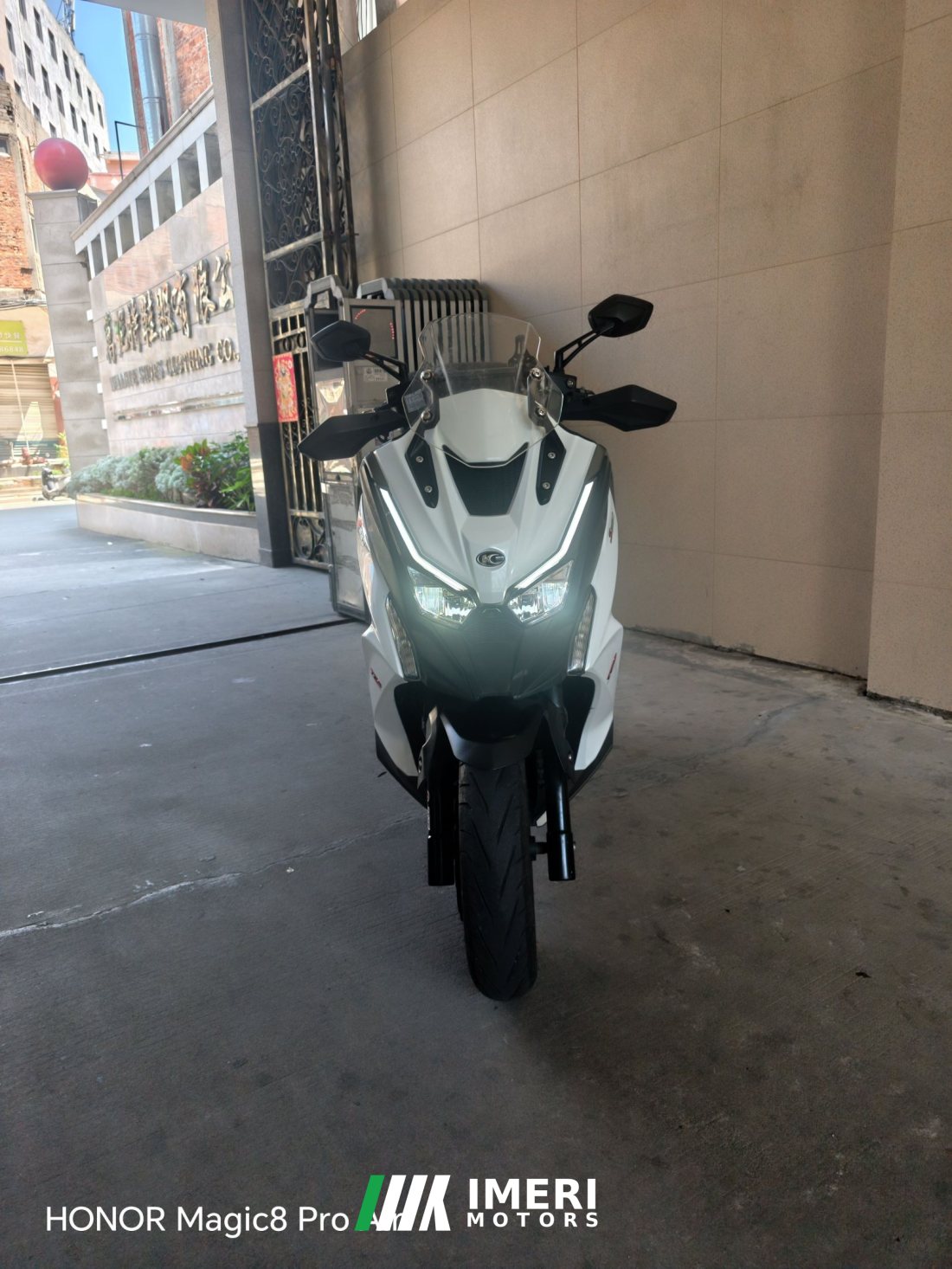 KYMCO Rowing S350 - мотоцикл из Китая