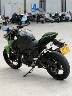 Kawasaki Z400 - фото 6