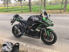 Kawasaki Ninja 1000SX - фото 1