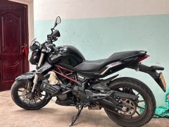 Benelli TNT 300 / BN 302S - фото 1