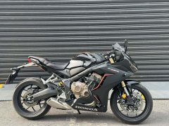 Honda CBR650R - фото 1
